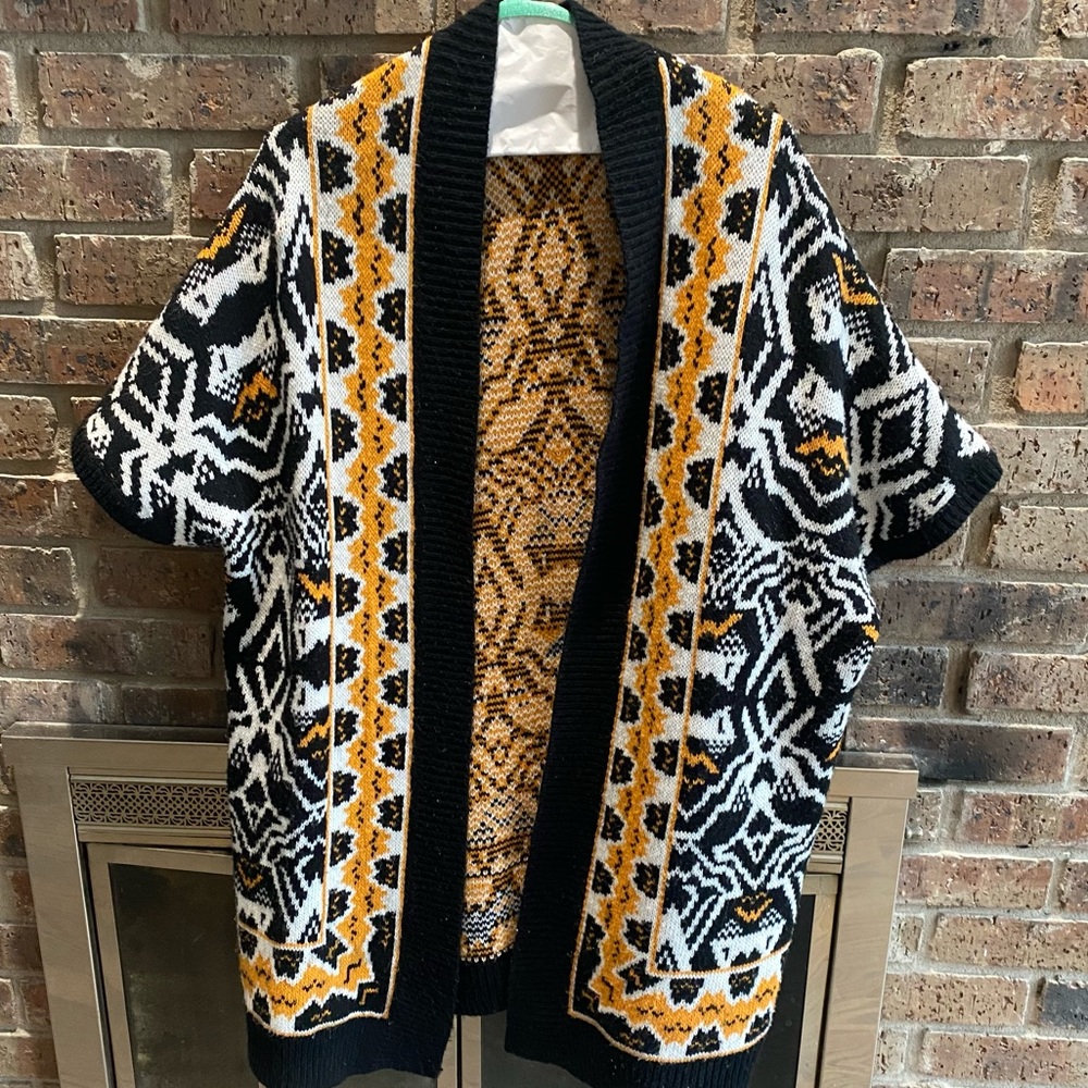 Warm H&M patterned cardigan